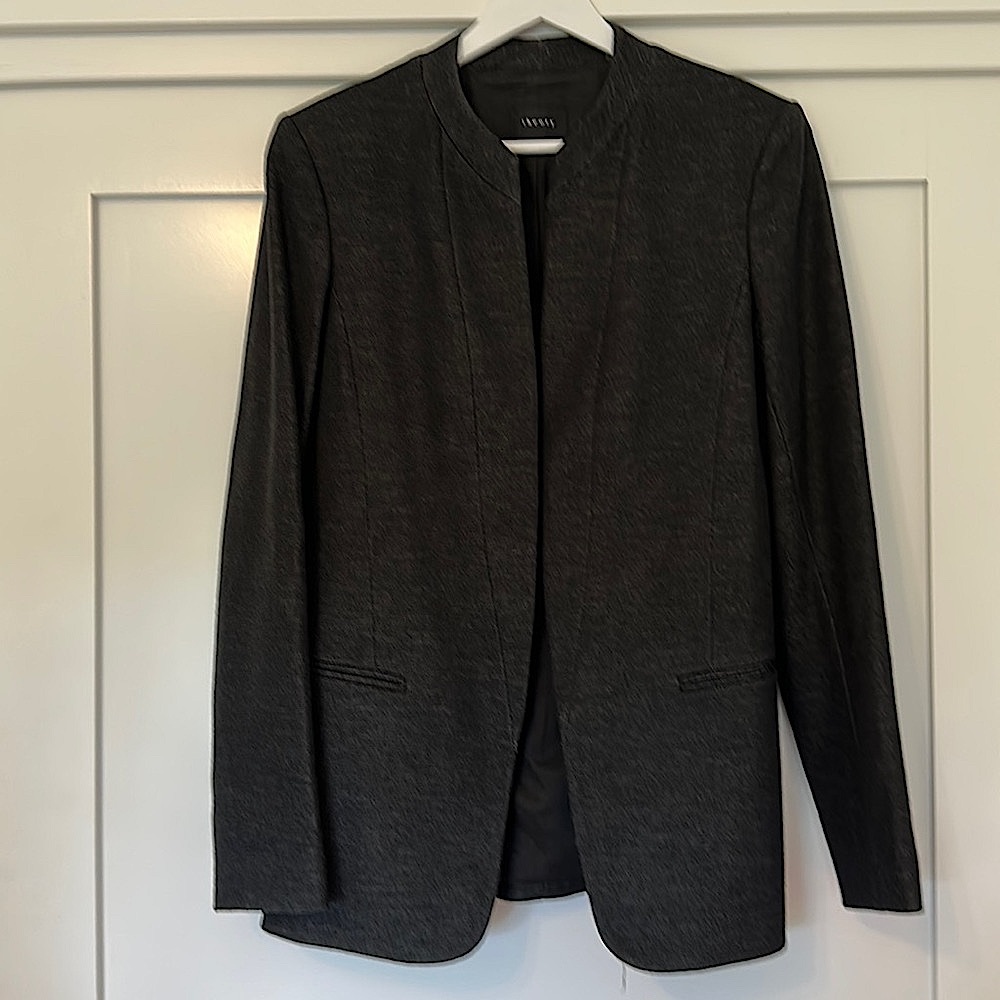 Unique Theory black heathered blazer. No collar.